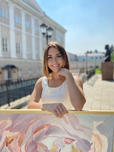 Portrait of Evgenia Tsoneva, founder of Azura Gallery